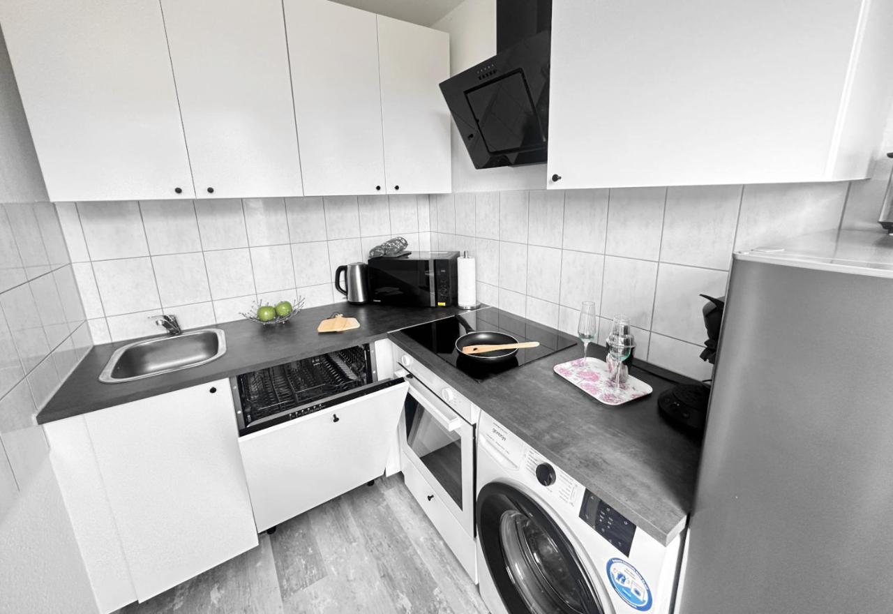 Vaz Apartments Essen, Kueche, Wlan, Tv, Netflix, Ca 15 Min Messe U Hbf Εξωτερικό φωτογραφία